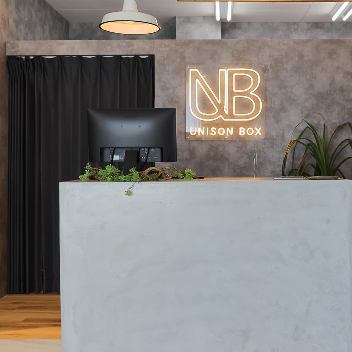 セルフ写真館ユニゾンボックス