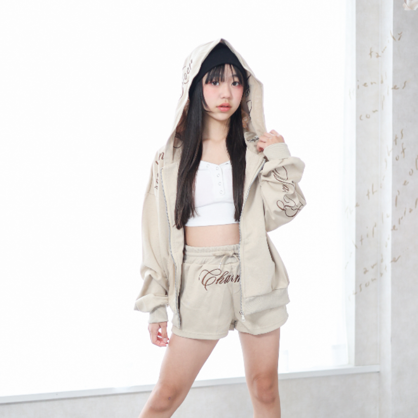 セルフ写真館ユニゾンボックスで撮影されたポートレート